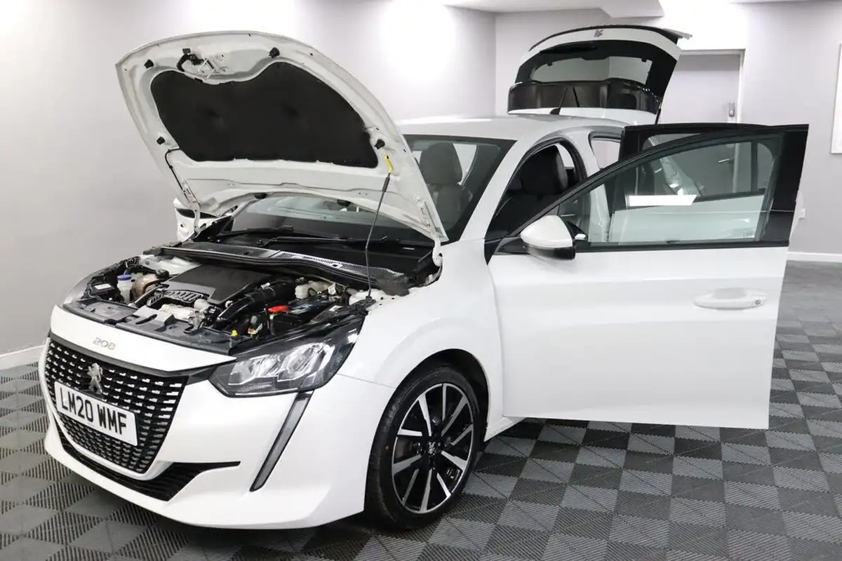 2020-peugeot-208-12-puretech-allure-130bhp-eat8-big-16