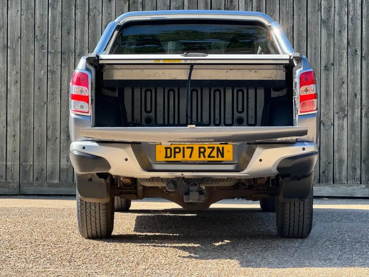 2017-mitsubishi-l200-24di-d-barbarian-178bhp-eu6-auto-big-17