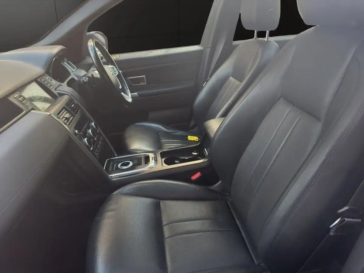 2019-land-rover-discovery-sport-20td4-landmark-big-14