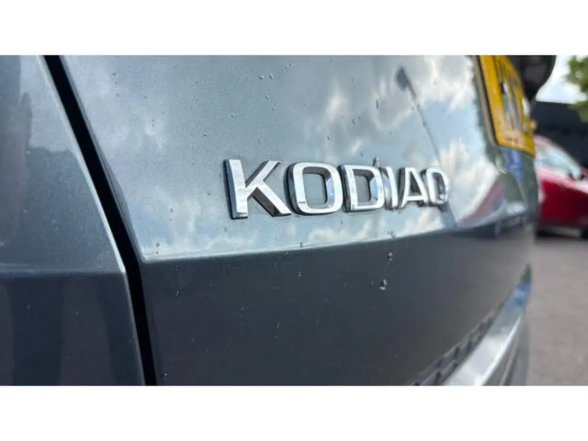 2021-skoda-kodiaq-15-tsi-se-drive-7-big-26