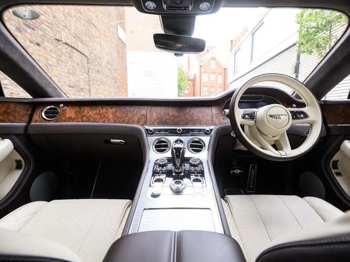 2022-bentley-continental-40-gt-v8-coupe-big-3