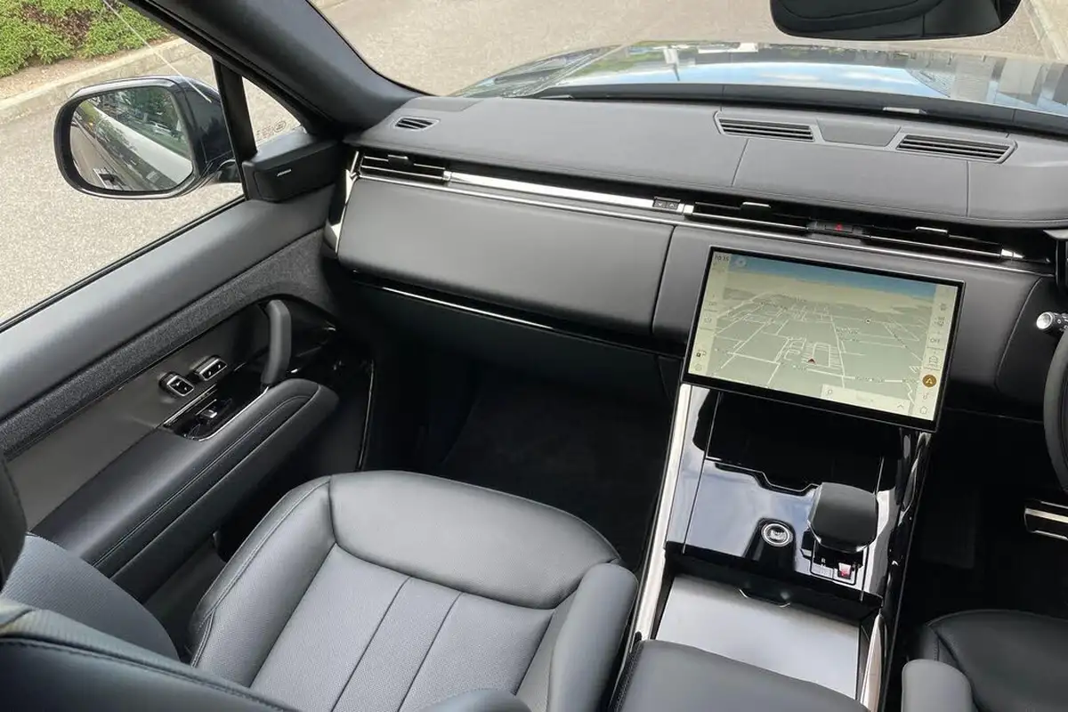 2025-land-rover-range-rover-sport-30-d250-edition-big-21