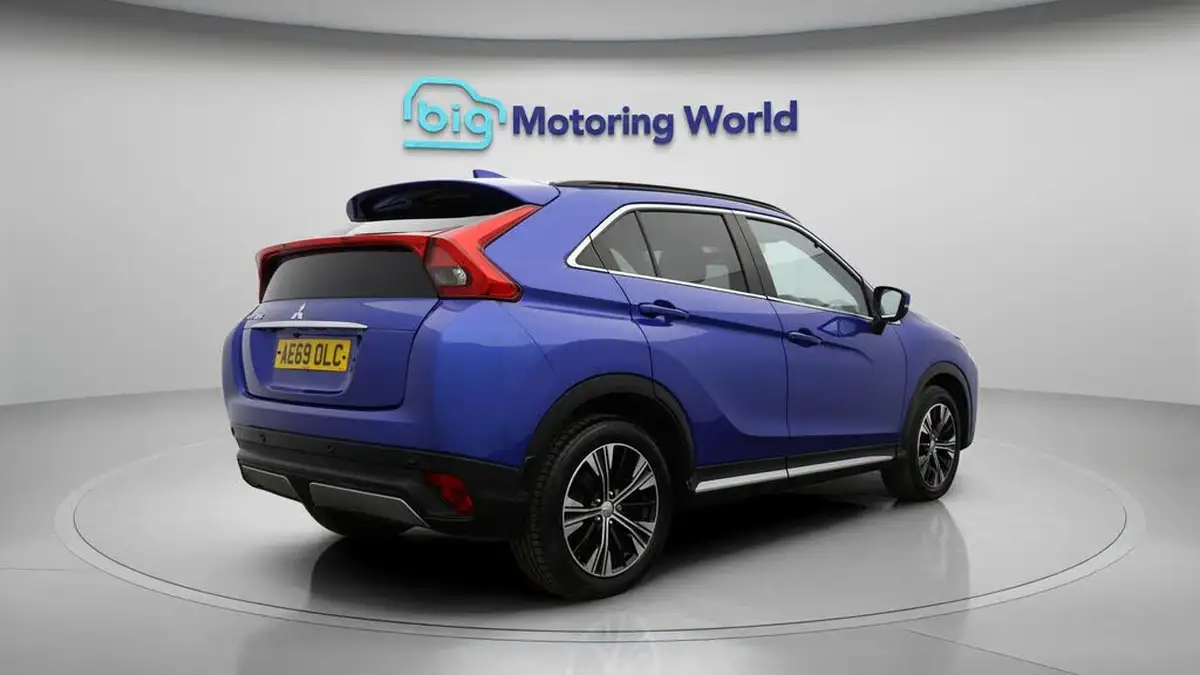 2019-mitsubishi-eclipse-cross-15-exceed-big-7