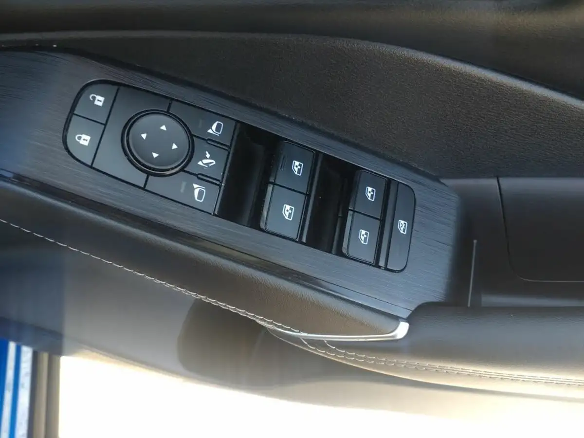 2022-nissan-qashqai-13-dig-t-n-connecta-140ps-big-10