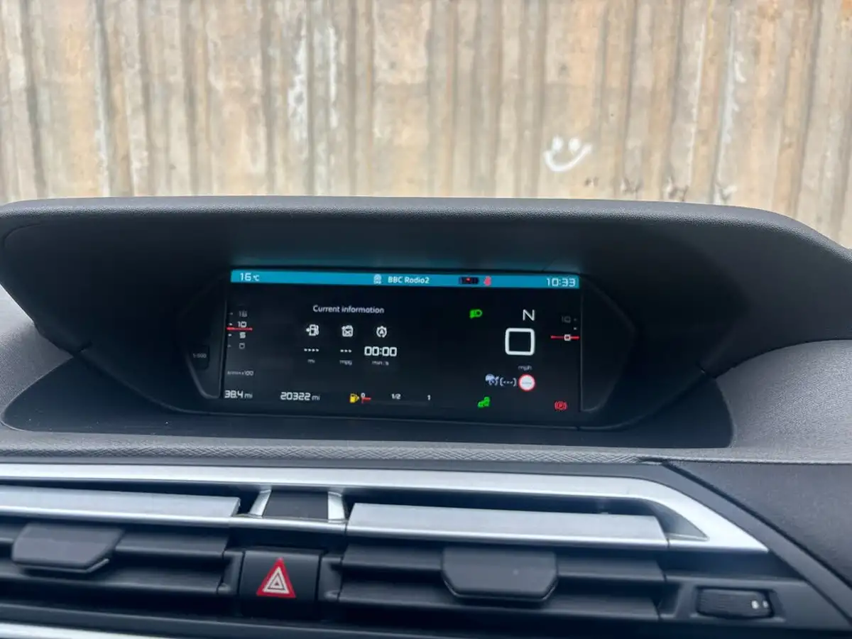 2021-citroen-grand-c4-spacetourer-15bluehdi-shine-eat8-big-14