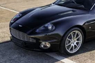 2004-aston-martin-vanquish-59-small-9