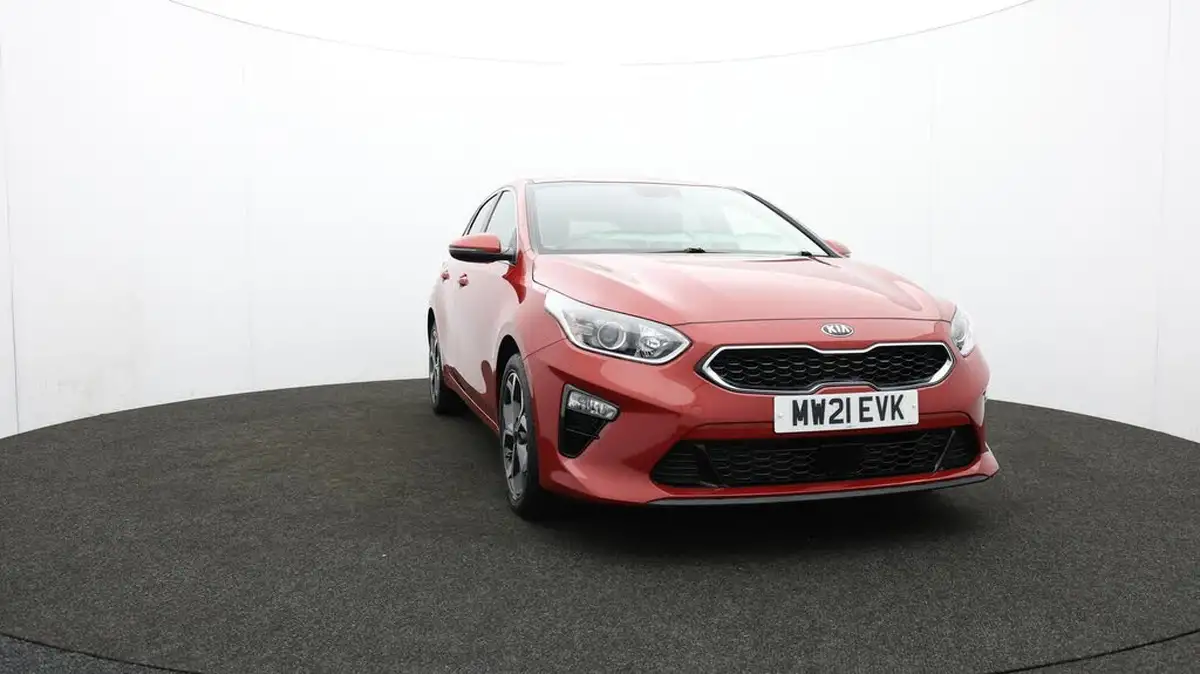 2021-kia-ceed-16crdi-3-48v-mhev-hatchback-big-53