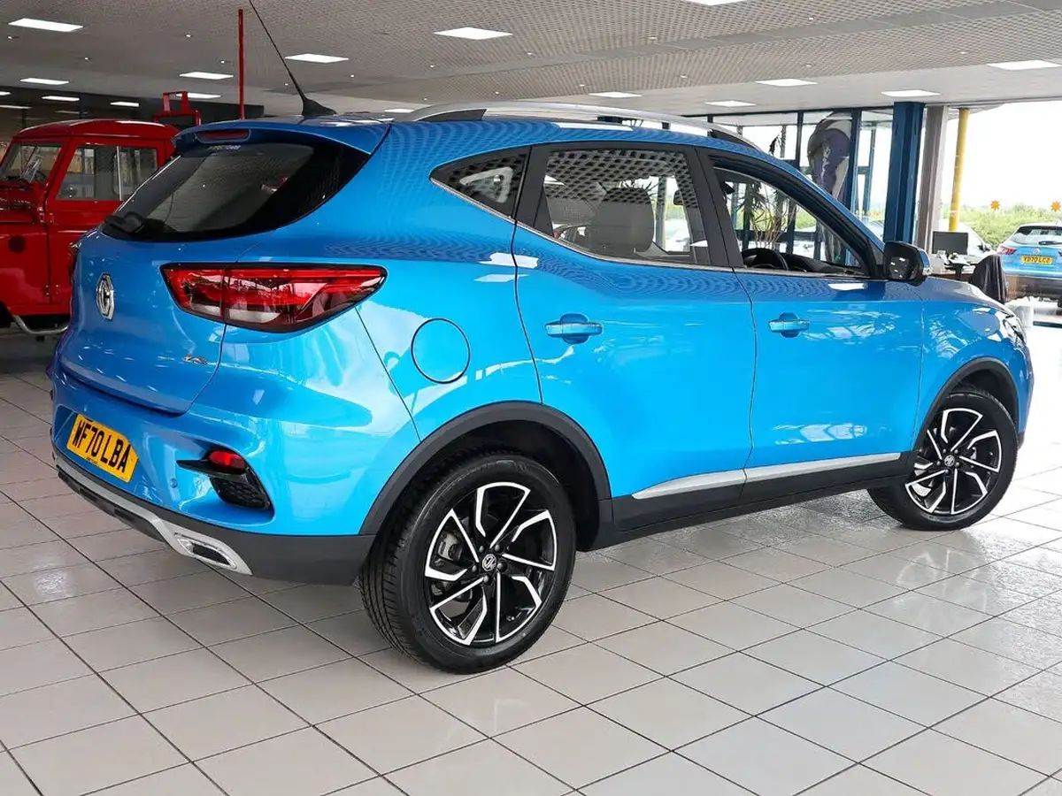 2020-mg-zs-suv-15-vti-tech-exclusive-106ps-big-6