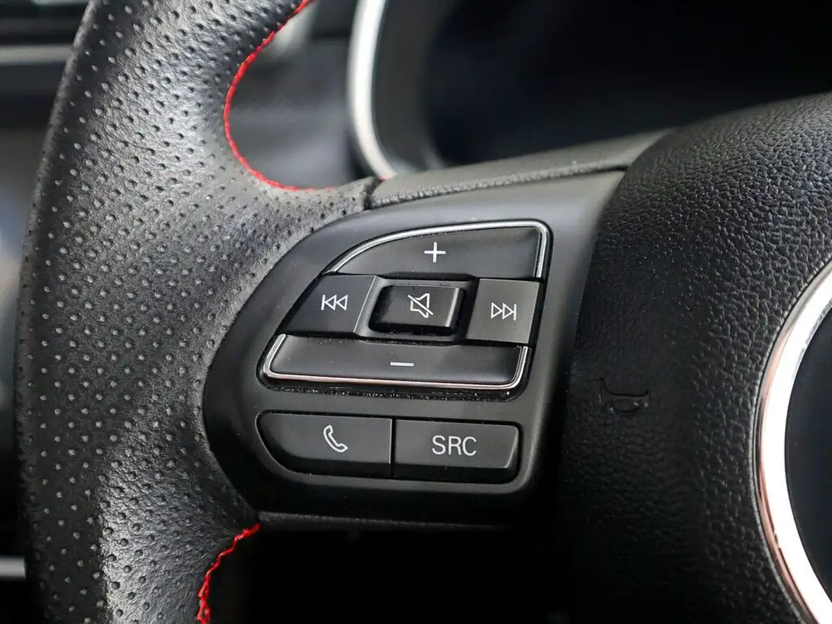 2020-mg-zs-suv-15-vti-tech-exclusive-106ps-big-34