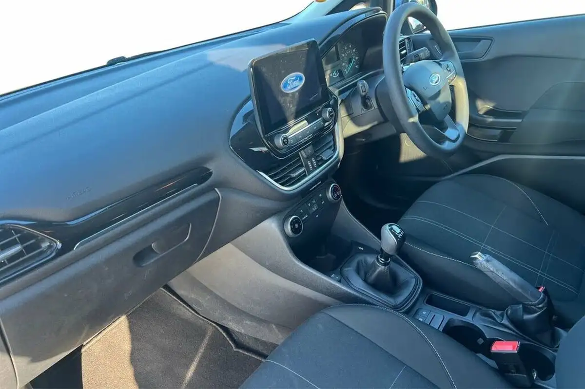 2021-ford-fiesta-10t-trend-100ps-5d-big-10
