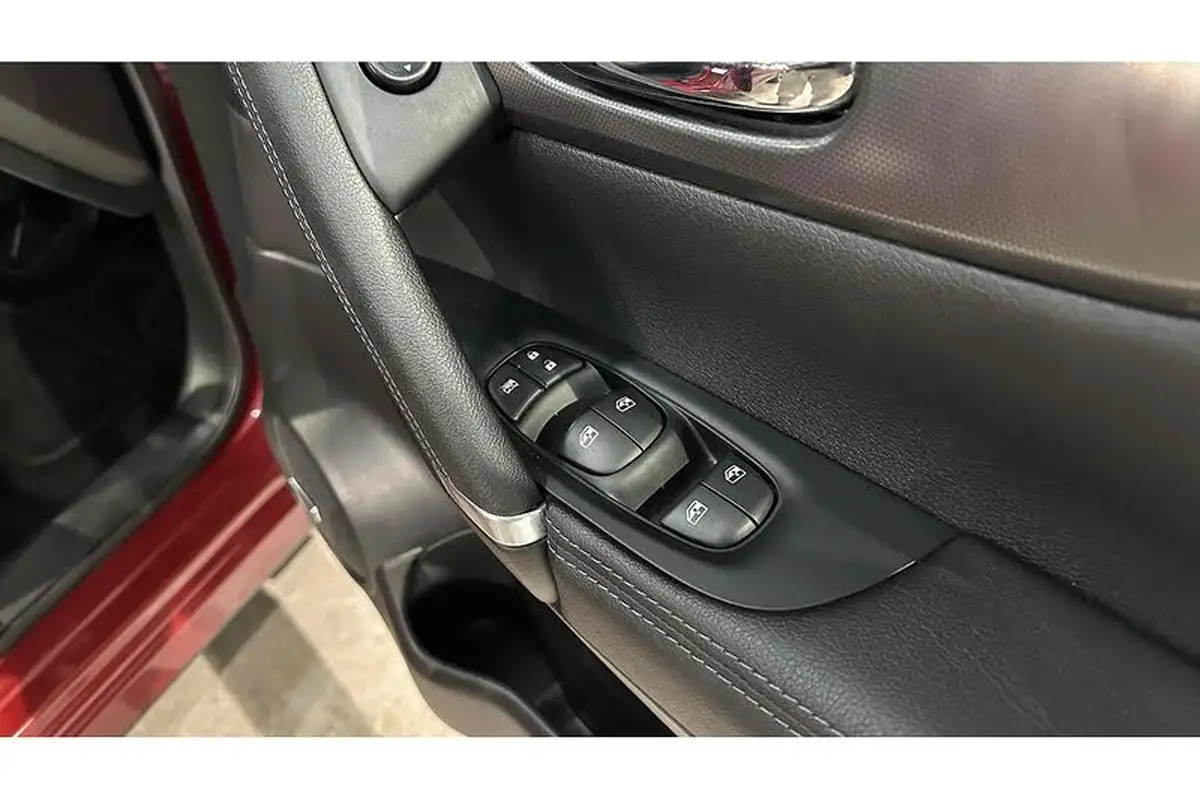 2018-nissan-qashqai-13-dig-t-tekna-160ps-big-30