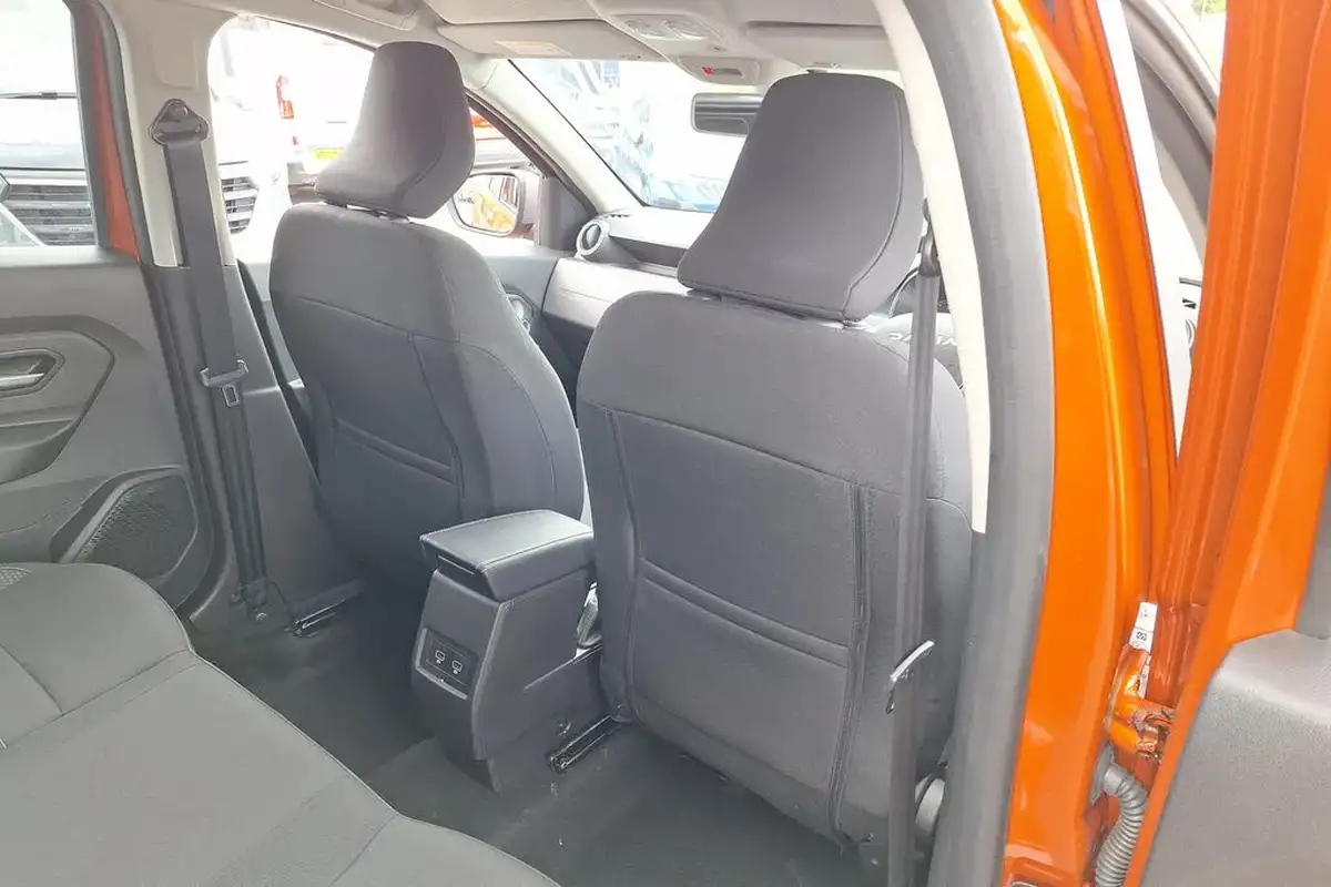 2024-dacia-duster-09-tce-journey-big-32