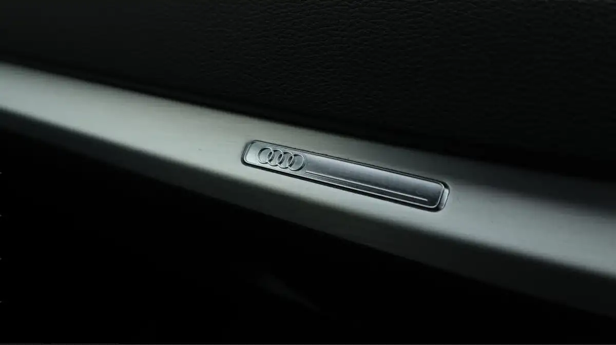 2023-audi-q2-15-35-tfsi-black-edition-s-tronic-big-28