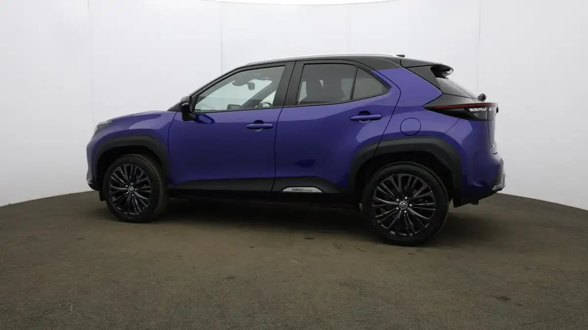2022-toyota-yaris-cross-15-vvt-i-dynamic-big-67