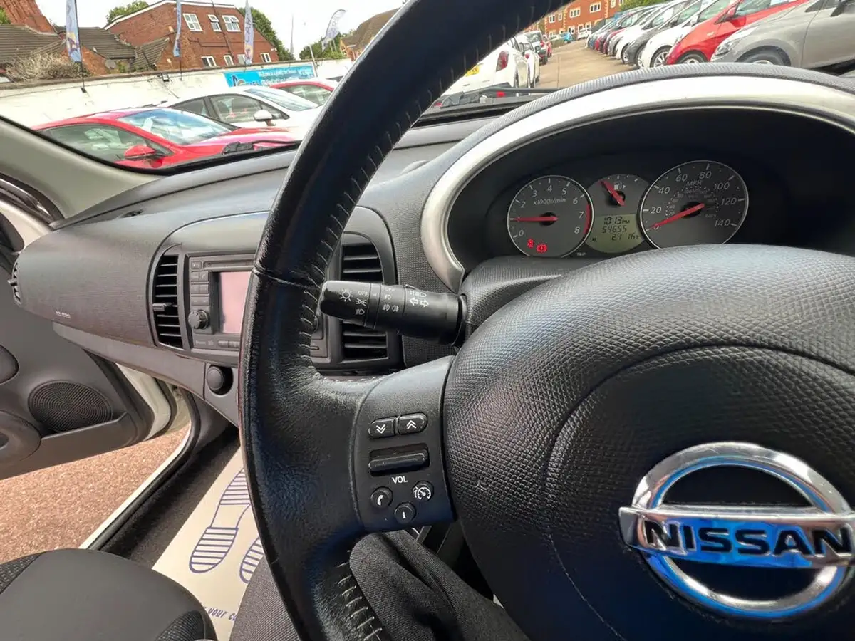 2010-nissan-micra-12-n-tec-5d-big-24