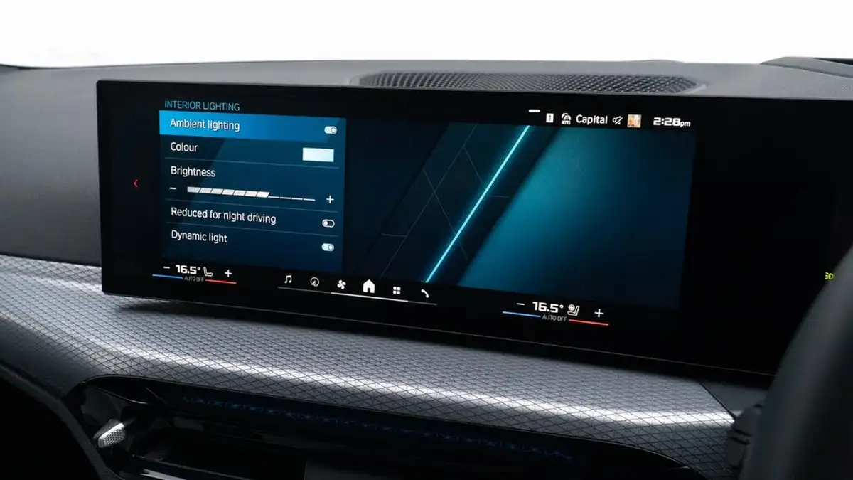 2024-bmw-3-series-30-m3-competition-m-touring-5d-big-27