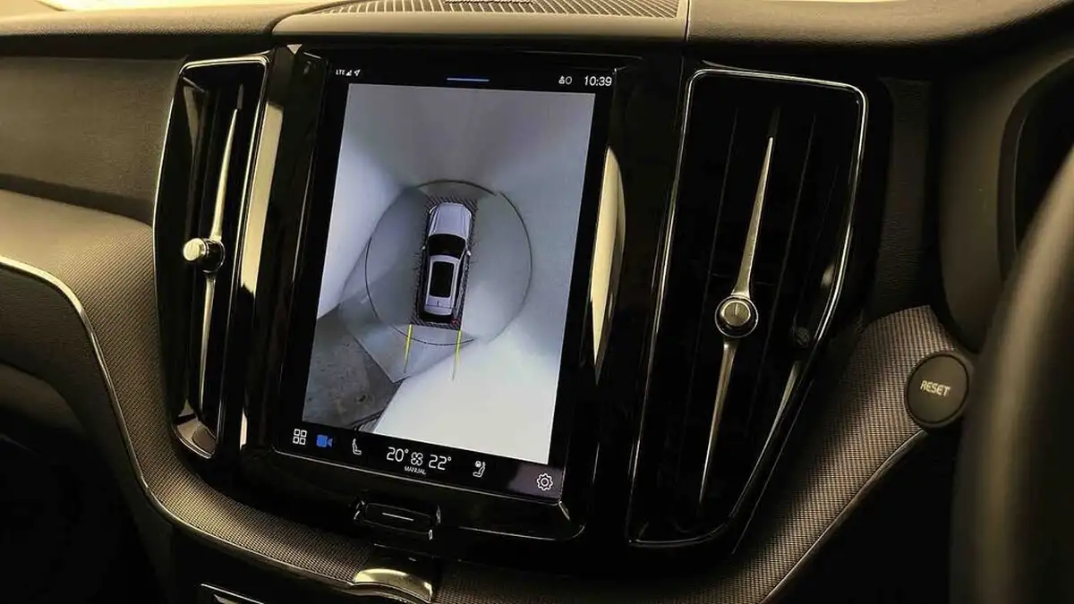 2023-volvo-xc60-20-b5-plus-big-22
