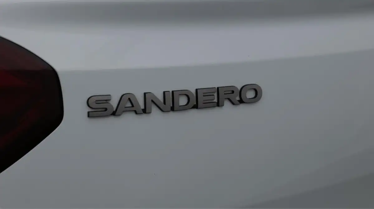 2022-dacia-sandero-10-tce-comfort-90bhp-cvt-big-21