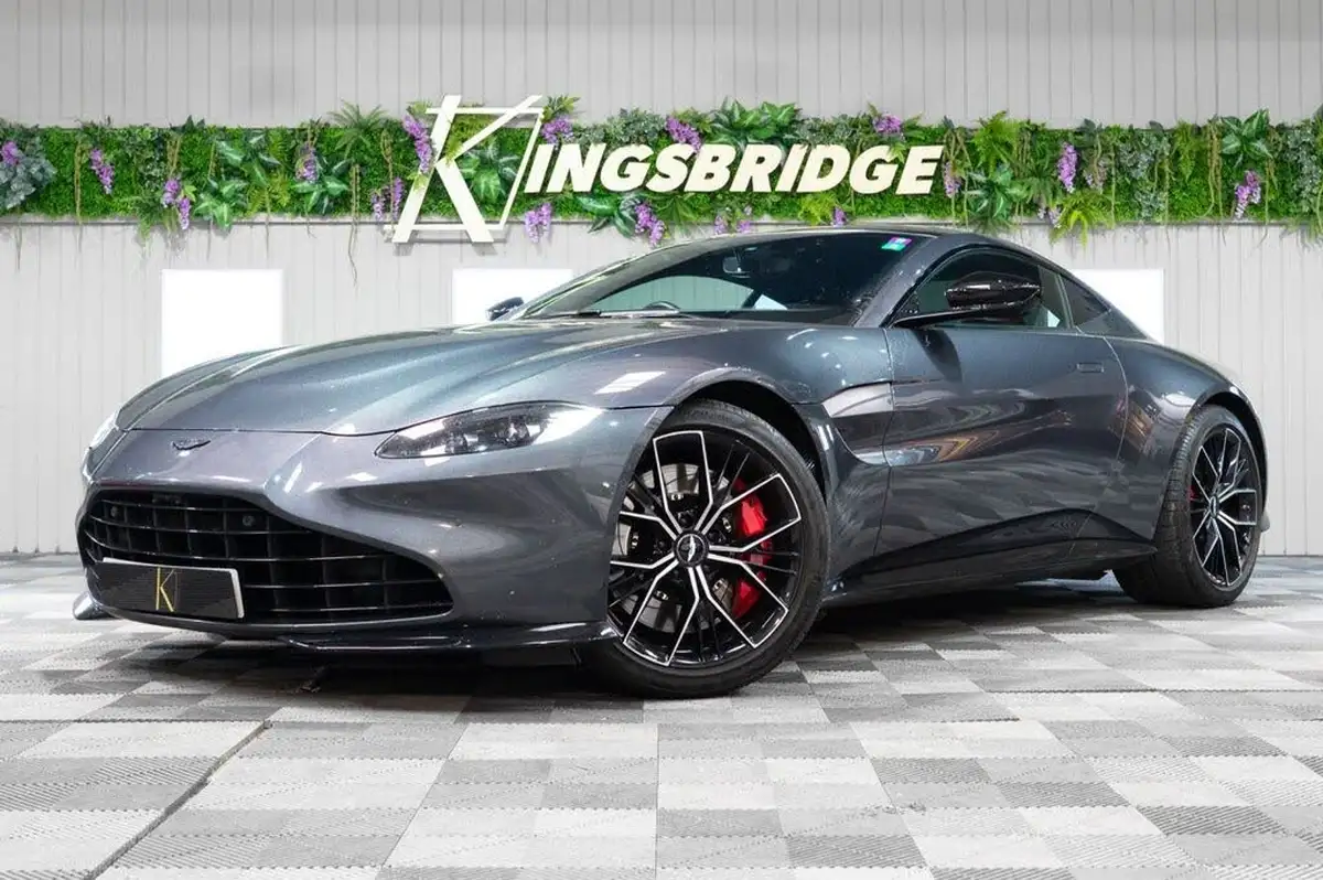 2022-aston-martin-vantage-40-v8-vantage-coupe-auto-big-0