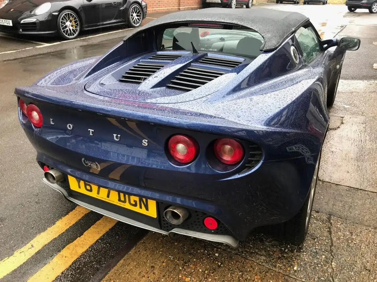 2001-lotus-elise-18-big-64