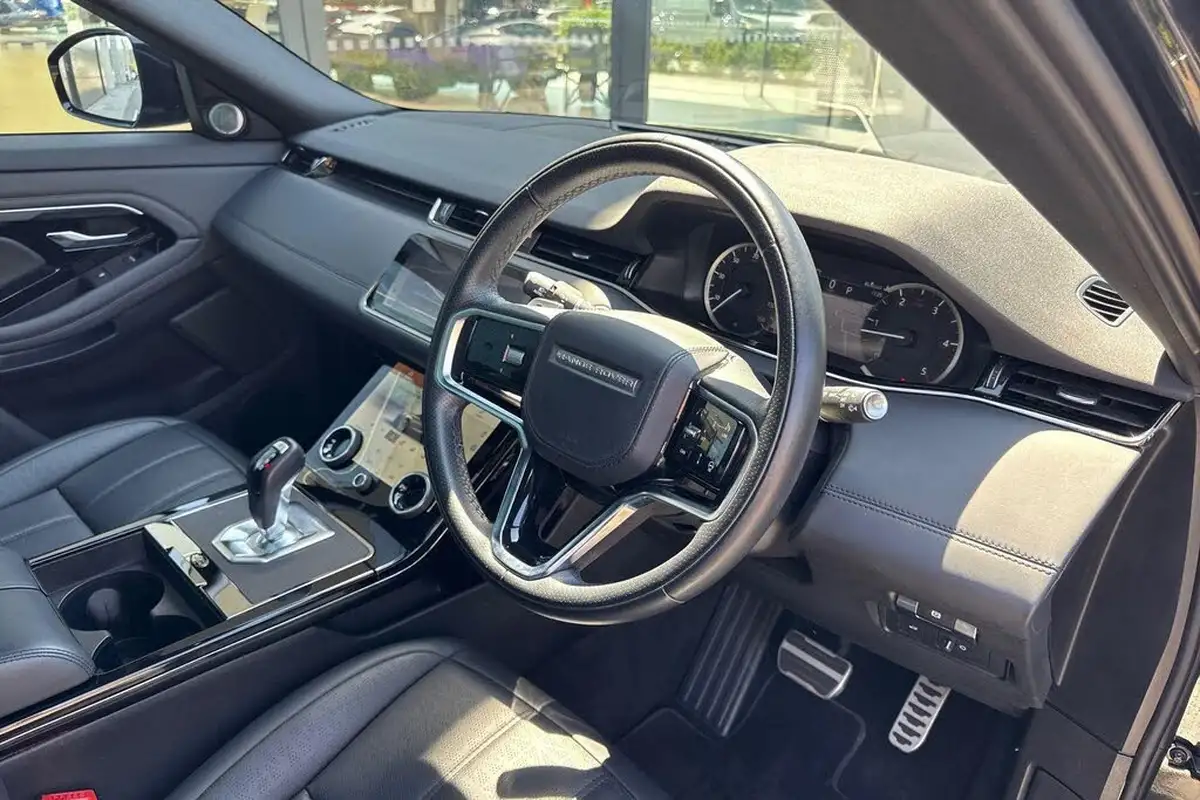 2022-land-rover-range-rover-evoque-20-d200-r-dynamic-hse-big-39