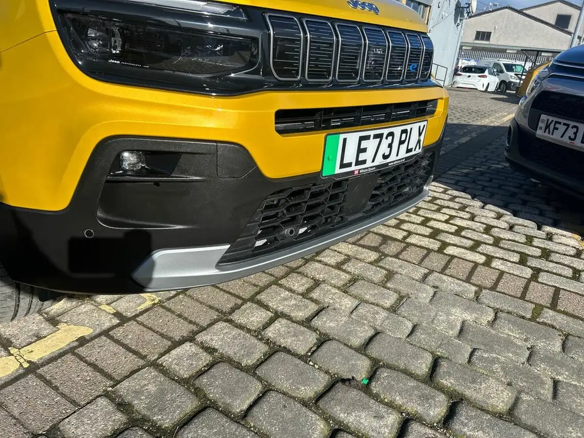 2024-jeep-avenger-e-summit-big-23