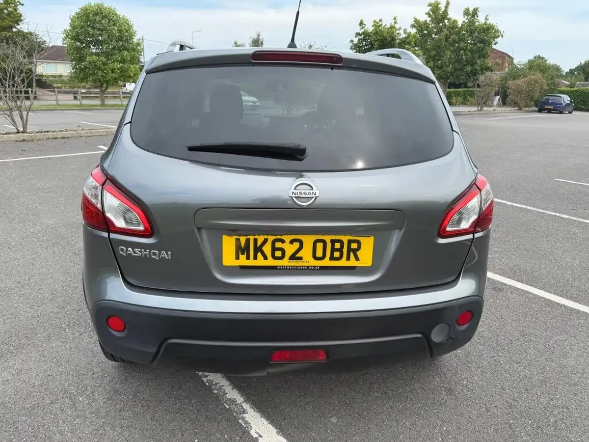 2012-nissan-qashqai-16-n-tec-big-6