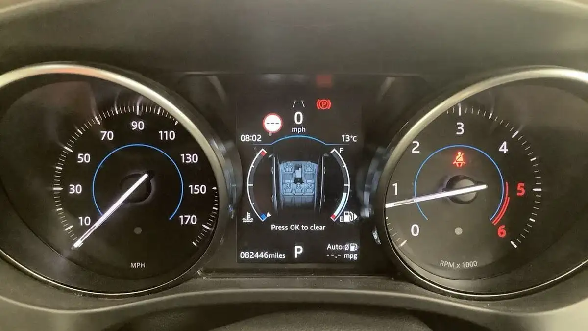 2018-jaguar-f-pace-20-i4d-portfolio-180ps-awd-auto-big-17
