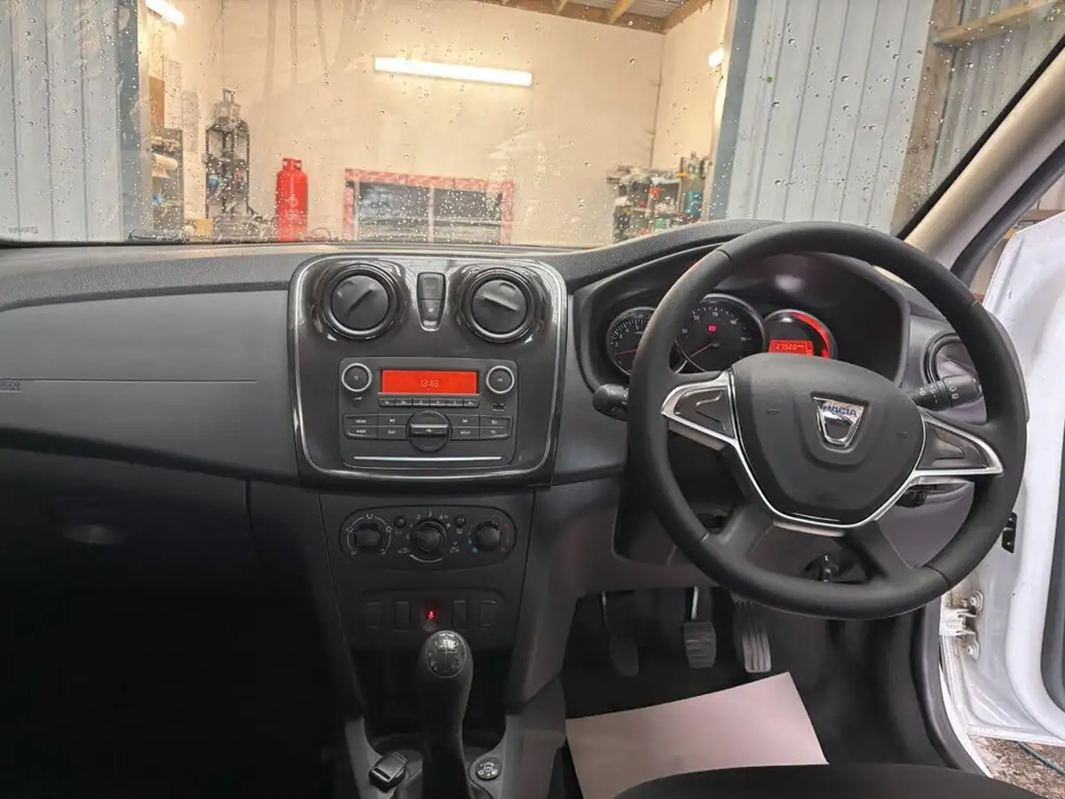 2020-dacia-sandero-10-tce-essential-big-8