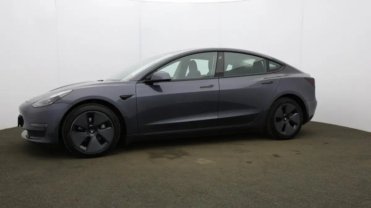 2021-tesla-model-3-e-long-range-4x4-big-36