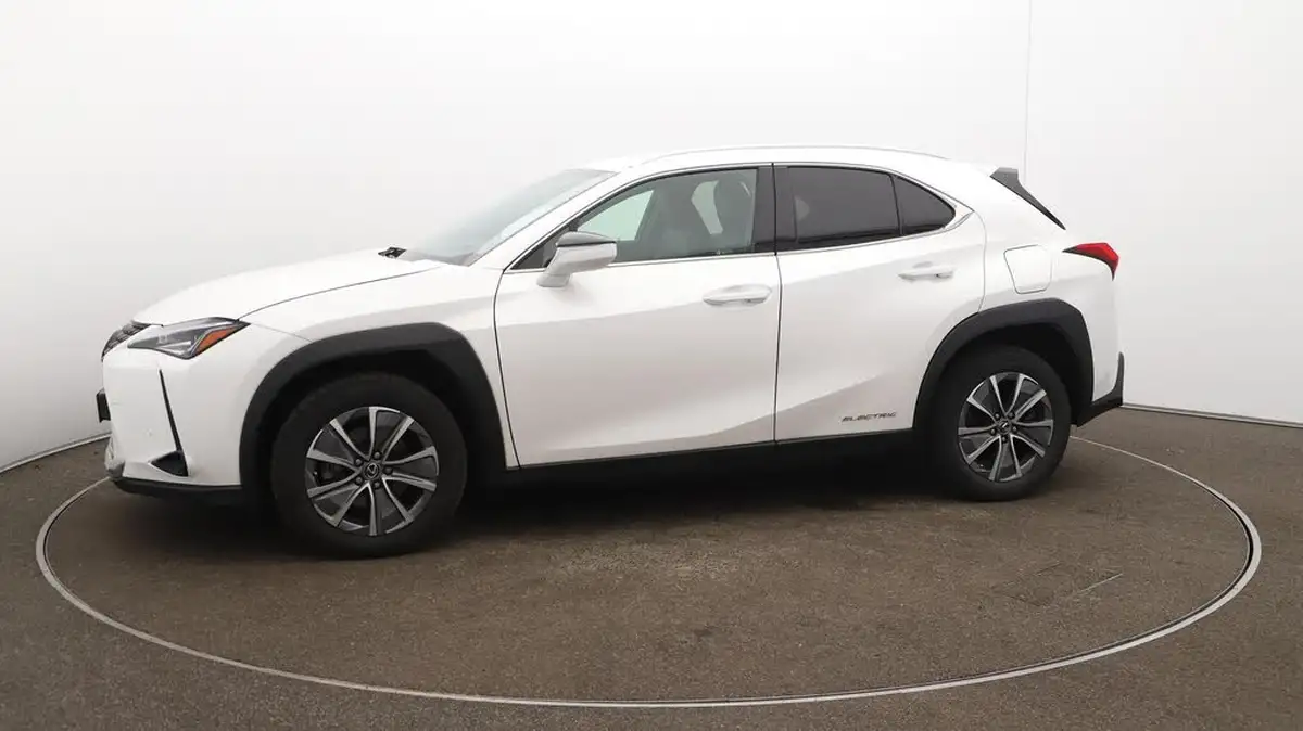 2021-lexus-ux-300e-e-ux-big-66
