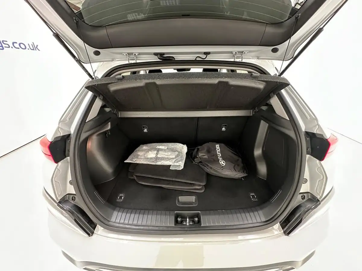 2023-hyundai-kona-e-premium-136ps-39kwh-big-24