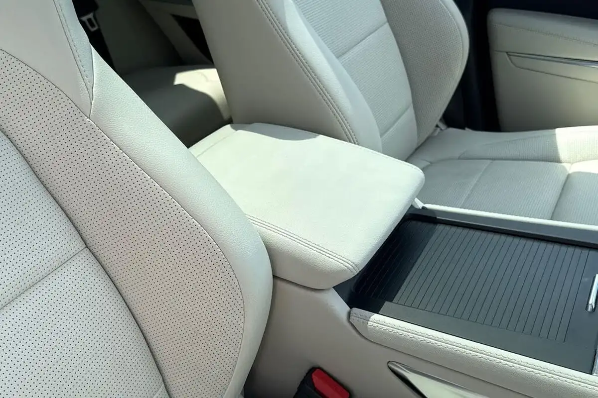2023-jaguar-f-pace-20-p250-r-dynamic-se-black-big-42
