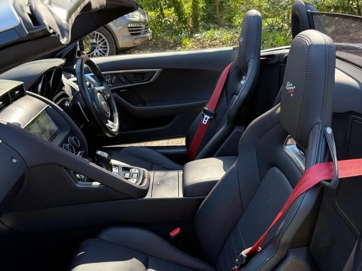 2020-jaguar-f-type-20-i4-chequered-flag-convertible-big-26
