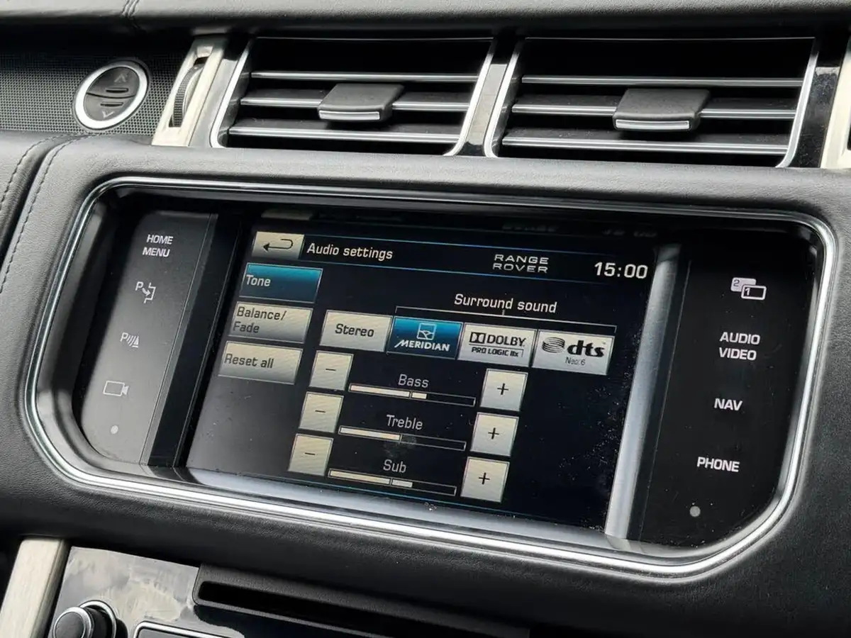 2013-land-rover-range-rover-44-sdv8-autobiography-big-73