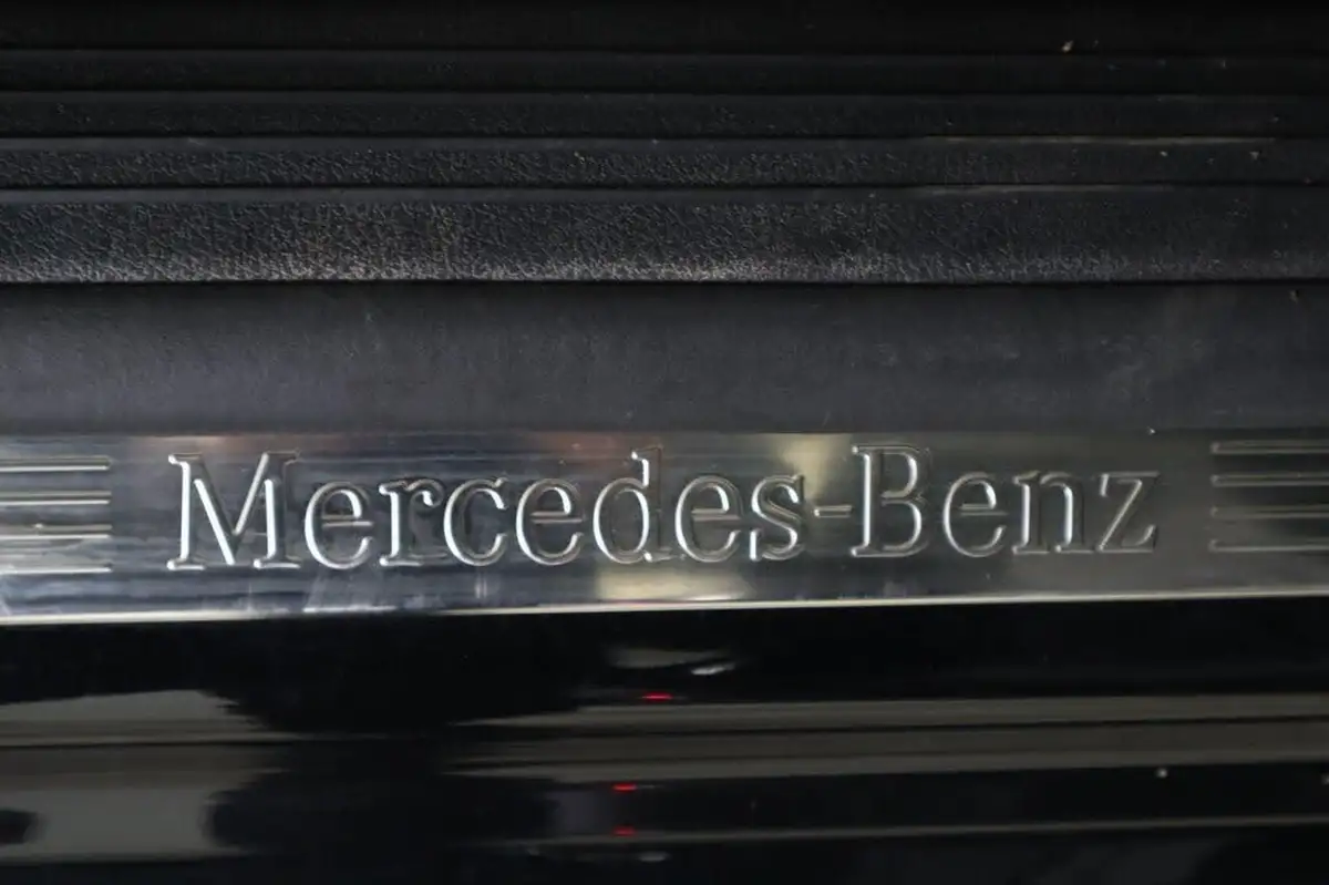 2021-mercedes-benz-a-class-13-a250e-amg-line-hatchback-5d-big-54