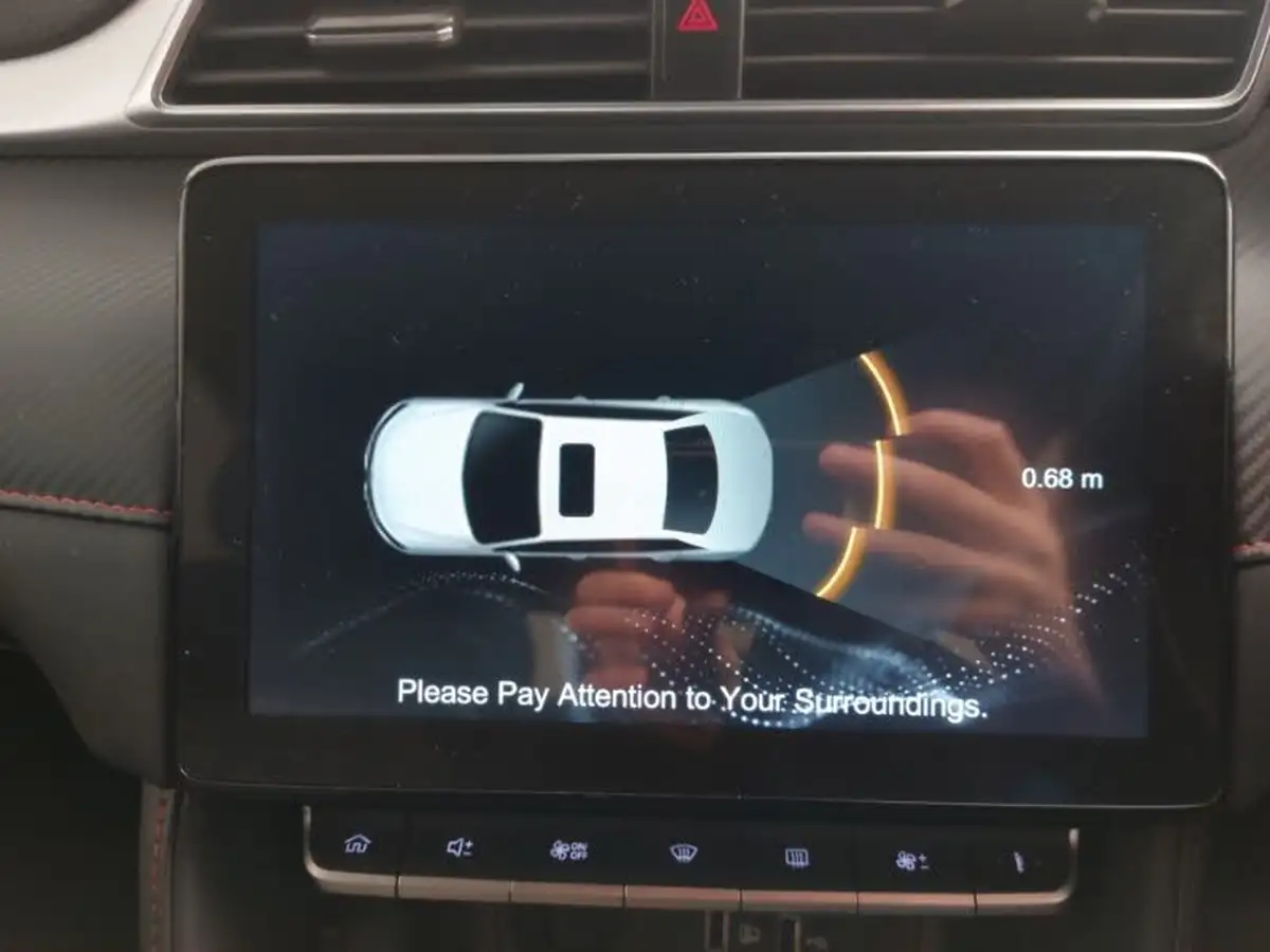 2022-mg-zs-suv-15-vti-tech-excite-big-11