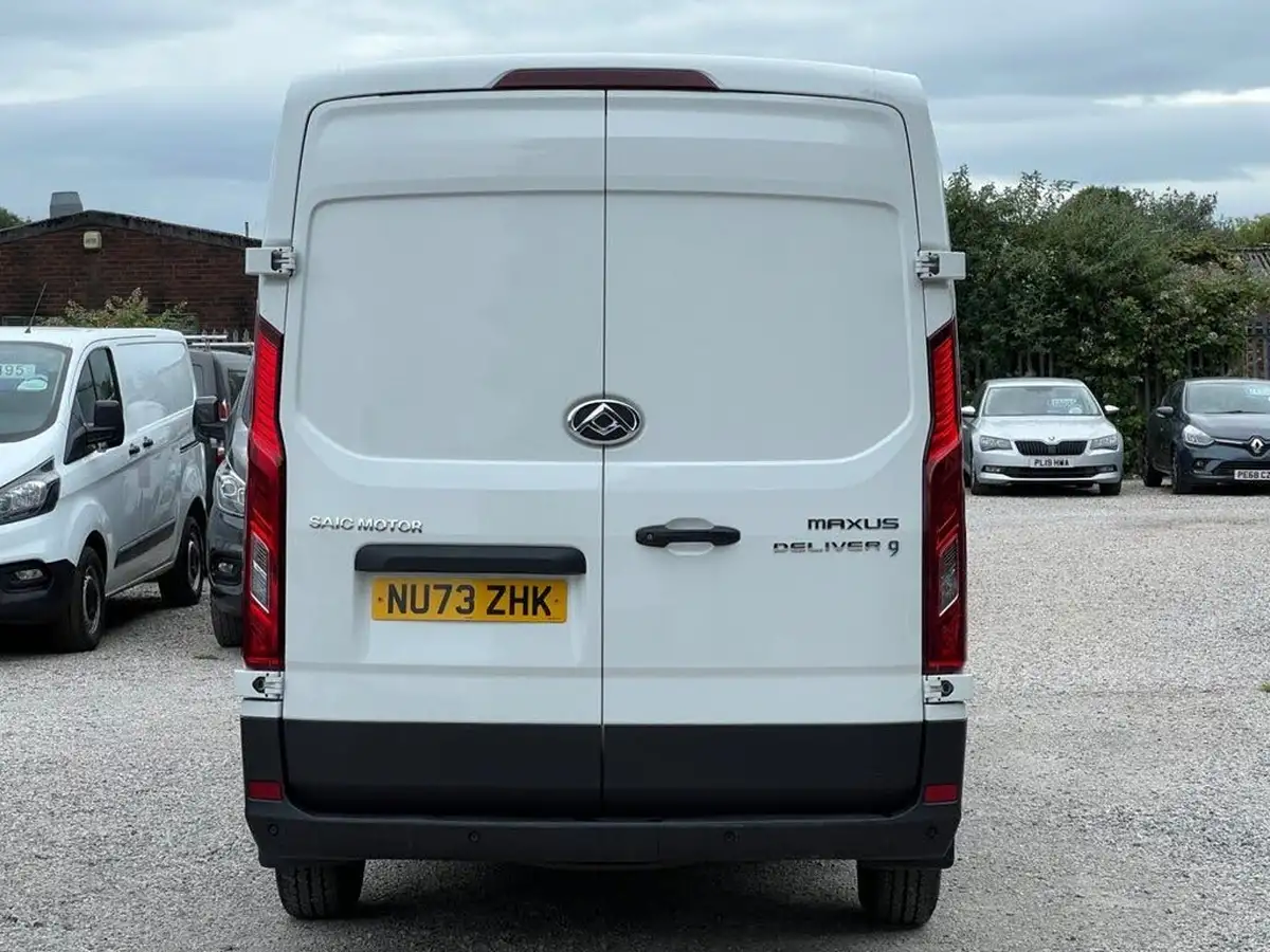 2023-maxus-deliver-9-big-12