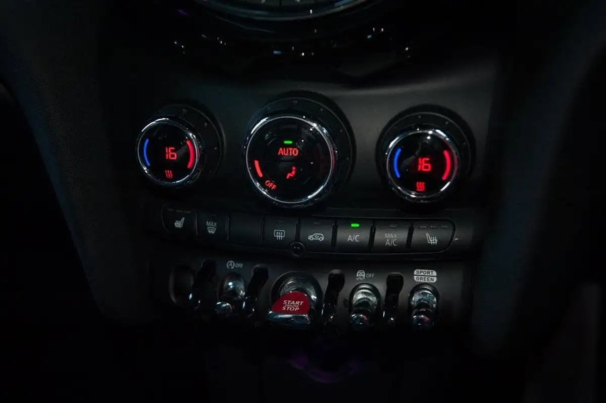 2021-mini-cooper-20-cooper-s-classic-189bhp-series-ii-nav-hatchback-5d-big-33