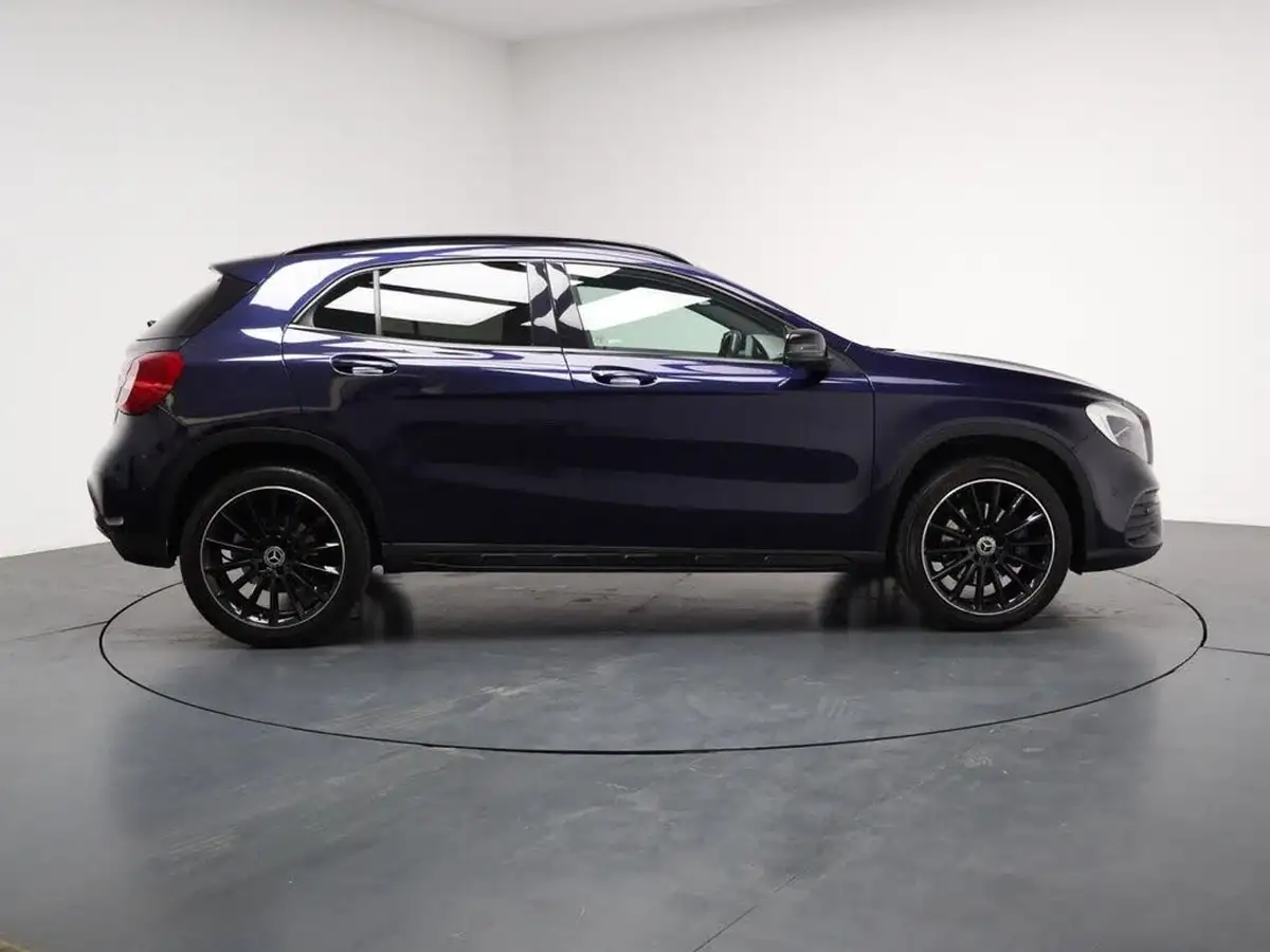 2017-mercedes-benz-gla-class-21d-gla-220d-amg-line-executivess-big-13