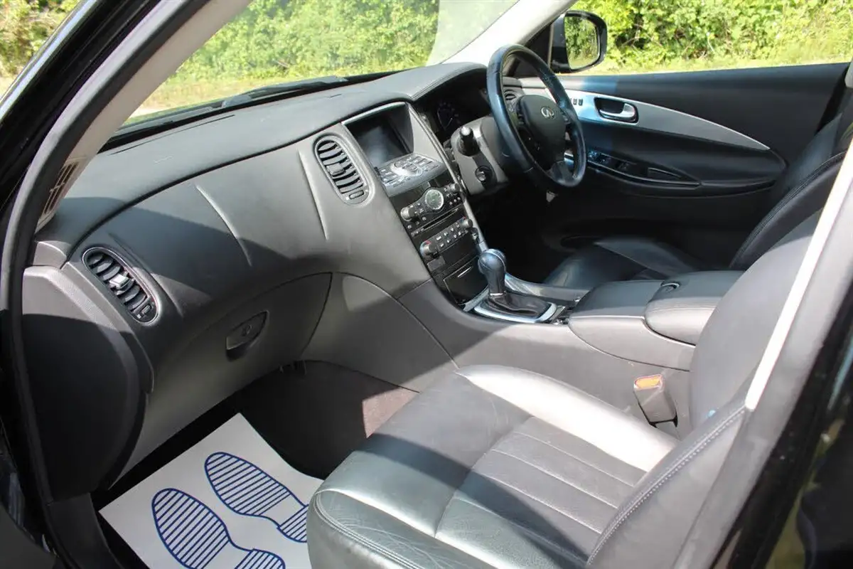 2012-infiniti-ex-30td-big-9