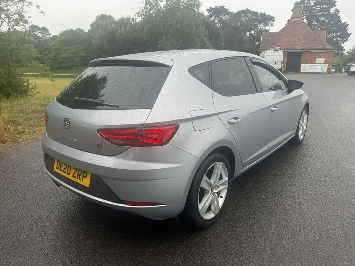 2020-seat-leon-15-tsi-evo-fr-150ps-hatchback-dsg-big-3