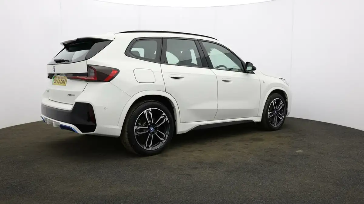 2023-bmw-ix1-e-xdrive30-m-sport-pro-packtech-plus-pack-big-52