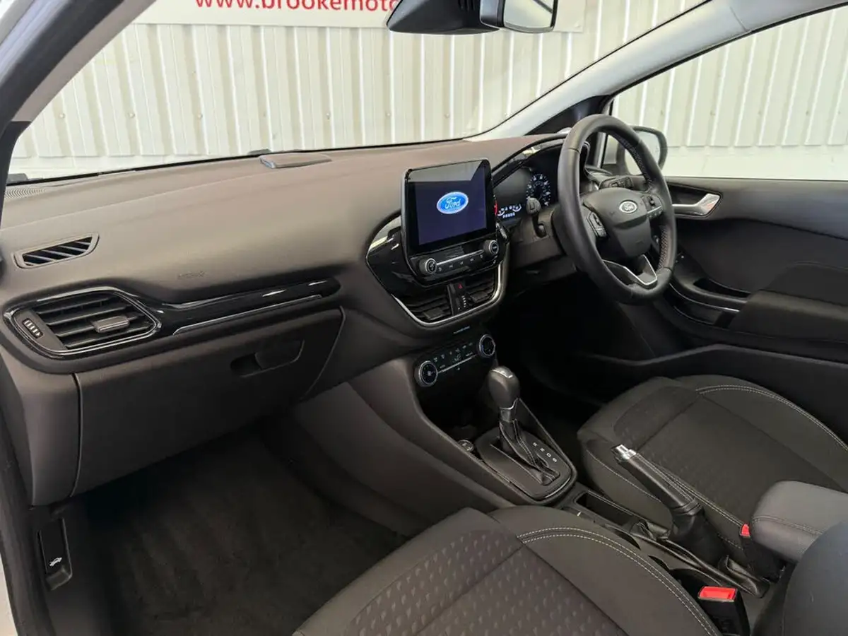 2018-ford-fiesta-10t-titanium-100ps-3d-auto-big-9