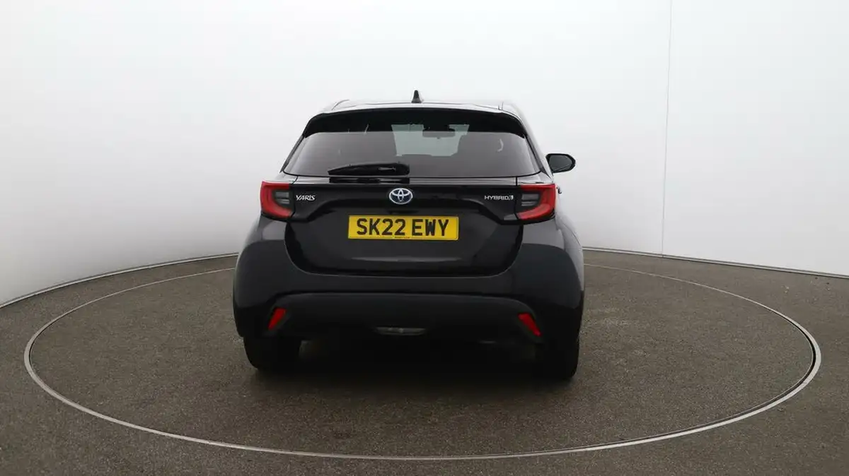 2022-toyota-yaris-15-vvt-i-design-big-51