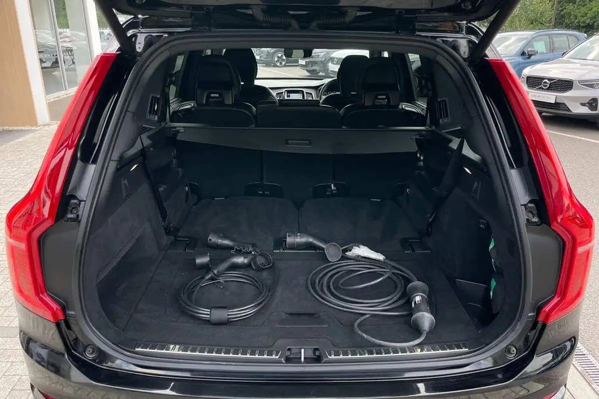 2022-volvo-xc90-20-t8-r-design-455bhp-big-20