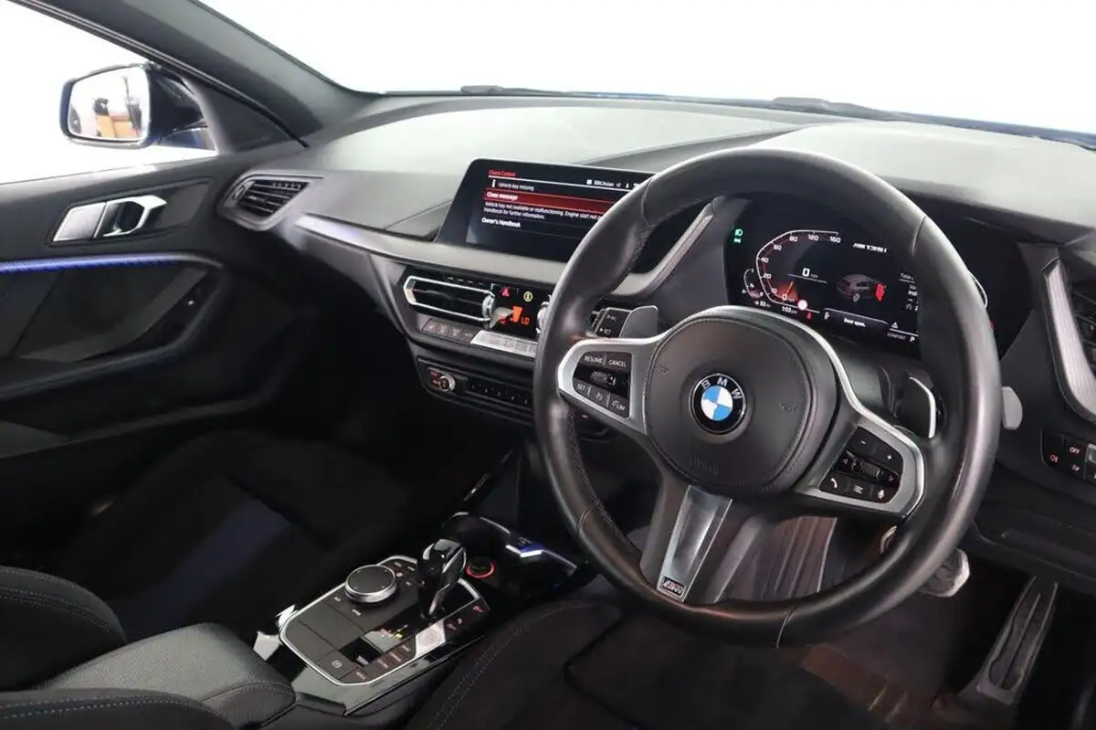 2020-bmw-1-series-20-m135i-xdrive-big-11