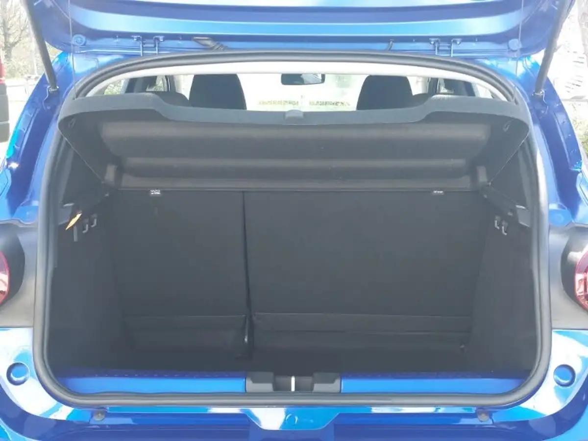 2023-dacia-sandero-10-tce-essential-90bhp-big-7