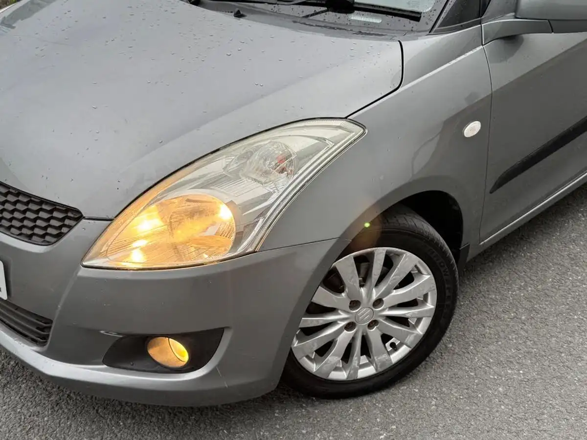 2010-suzuki-swift-12-sz4-5d-auto-big-1