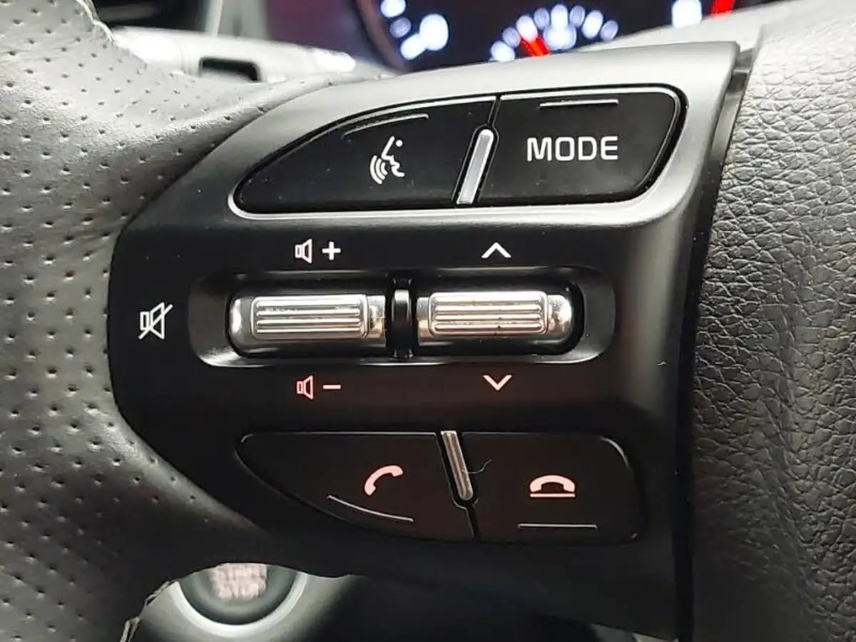 2024-kia-stonic-10-t-gdi-gt-line-s-98bhp-dct-big-17